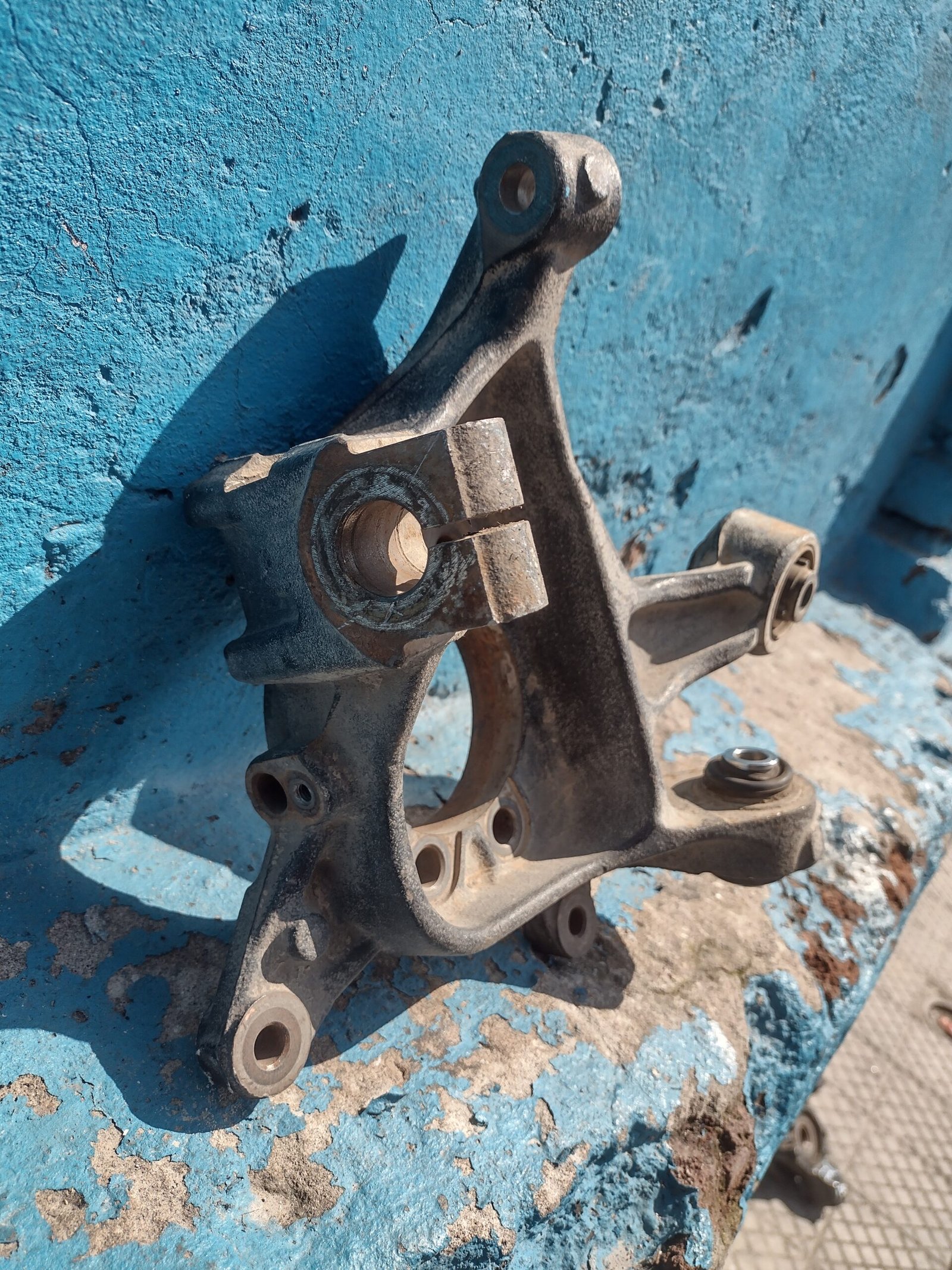 Muñon trasero izquierdo Subaru Forester 2009 - 2012 - Imagen 5