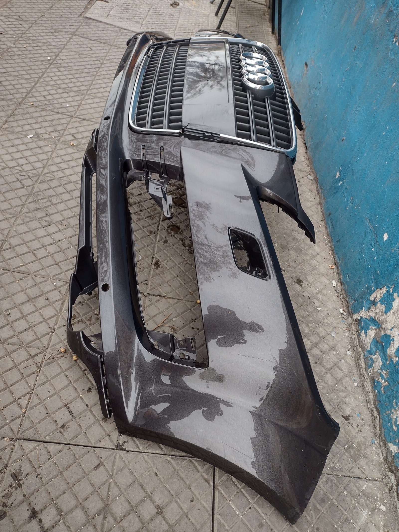 Parachoque delantero Audi Q7 2006 - 2009 - Imagen 5