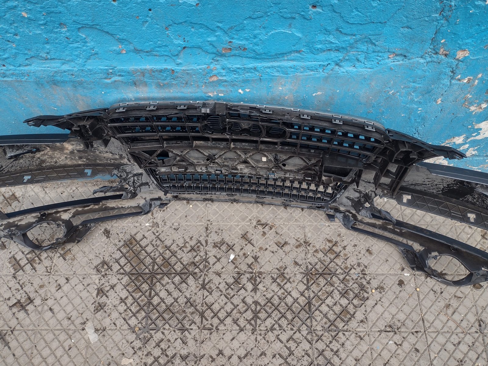 Parachoque delantero Audi Q7 2006 - 2009 - Imagen 6