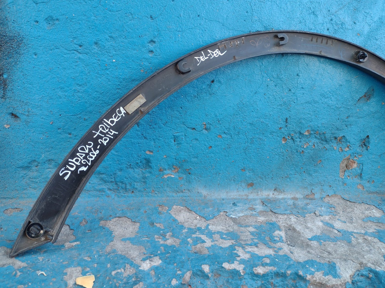 Moldura delantera derercha Subaru Tribeca 2006 - 2014 - Imagen 5