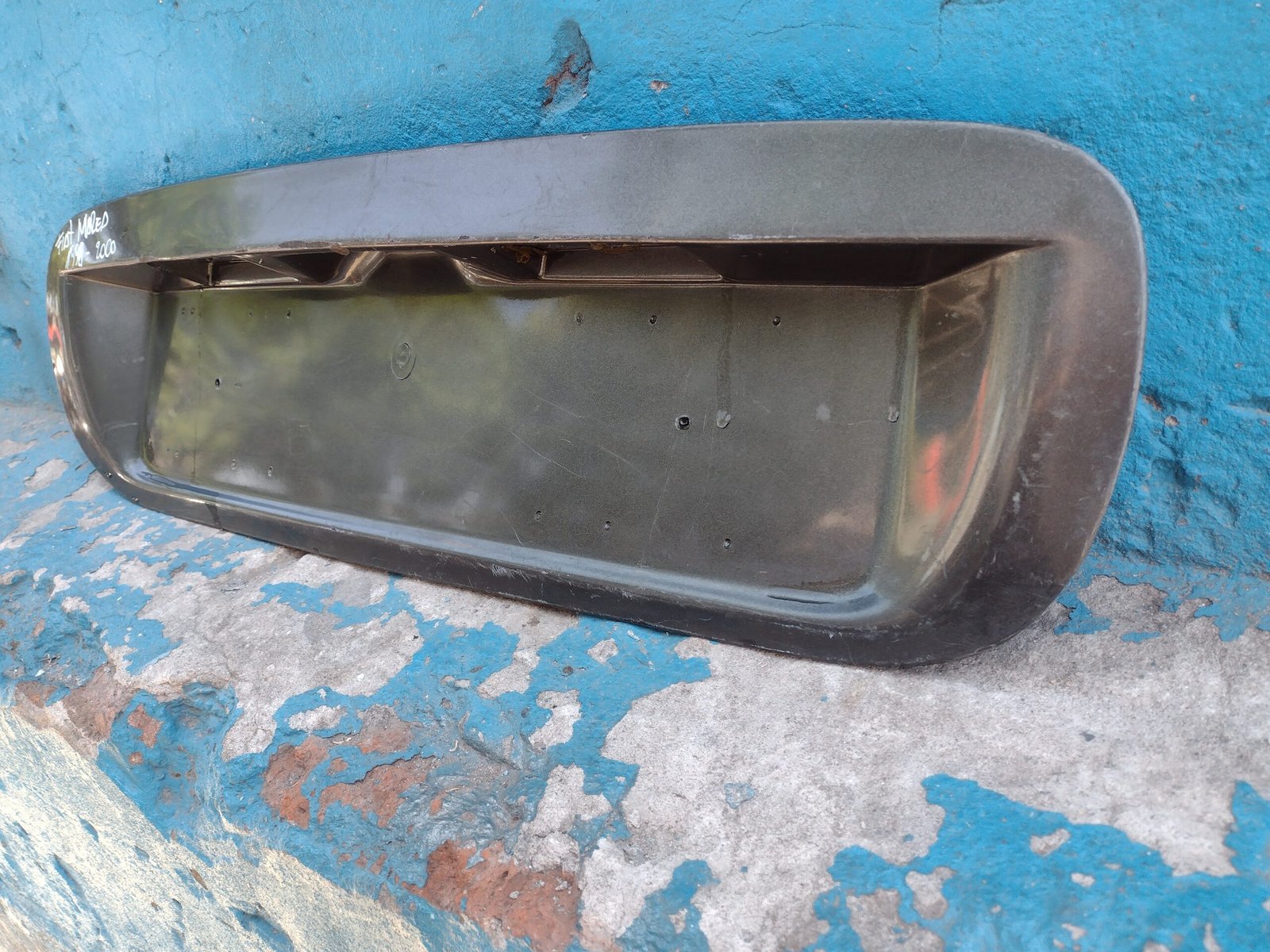 Moldura de tapa maleta Fiat marea 1998 - 2000 - Imagen 3