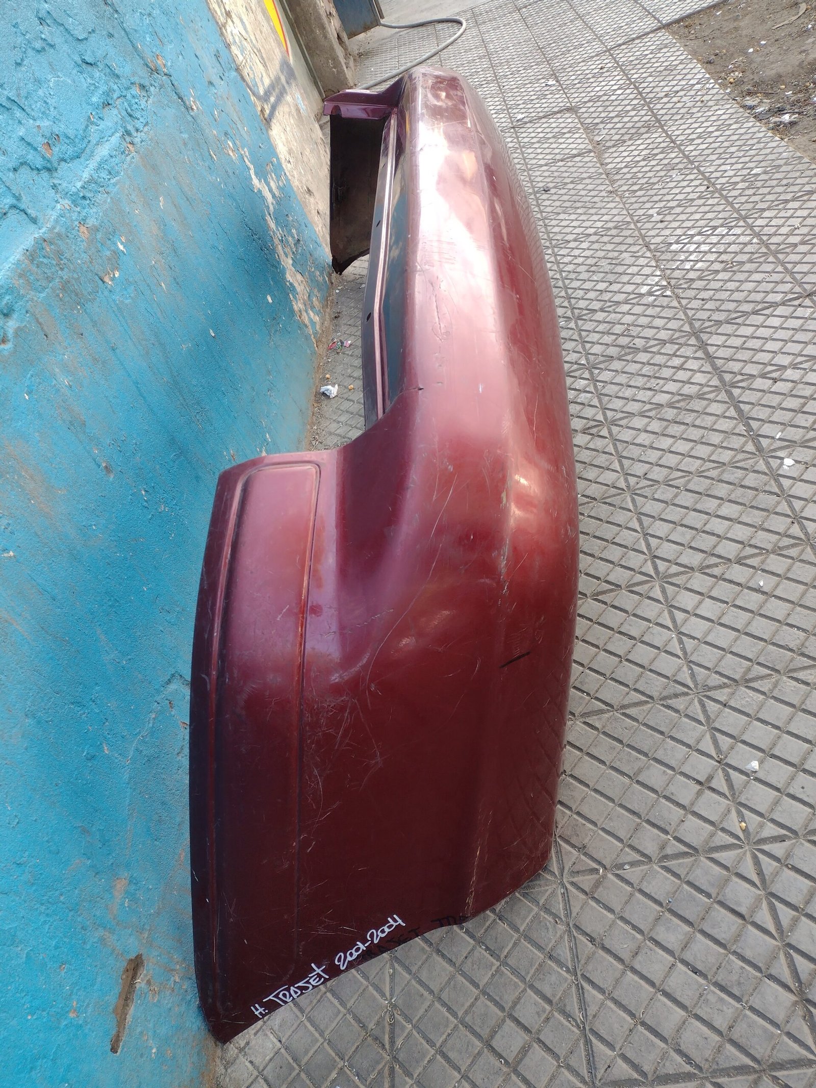Parachoque trasero Hyundai trajet 2001 - 2004 - Imagen 2