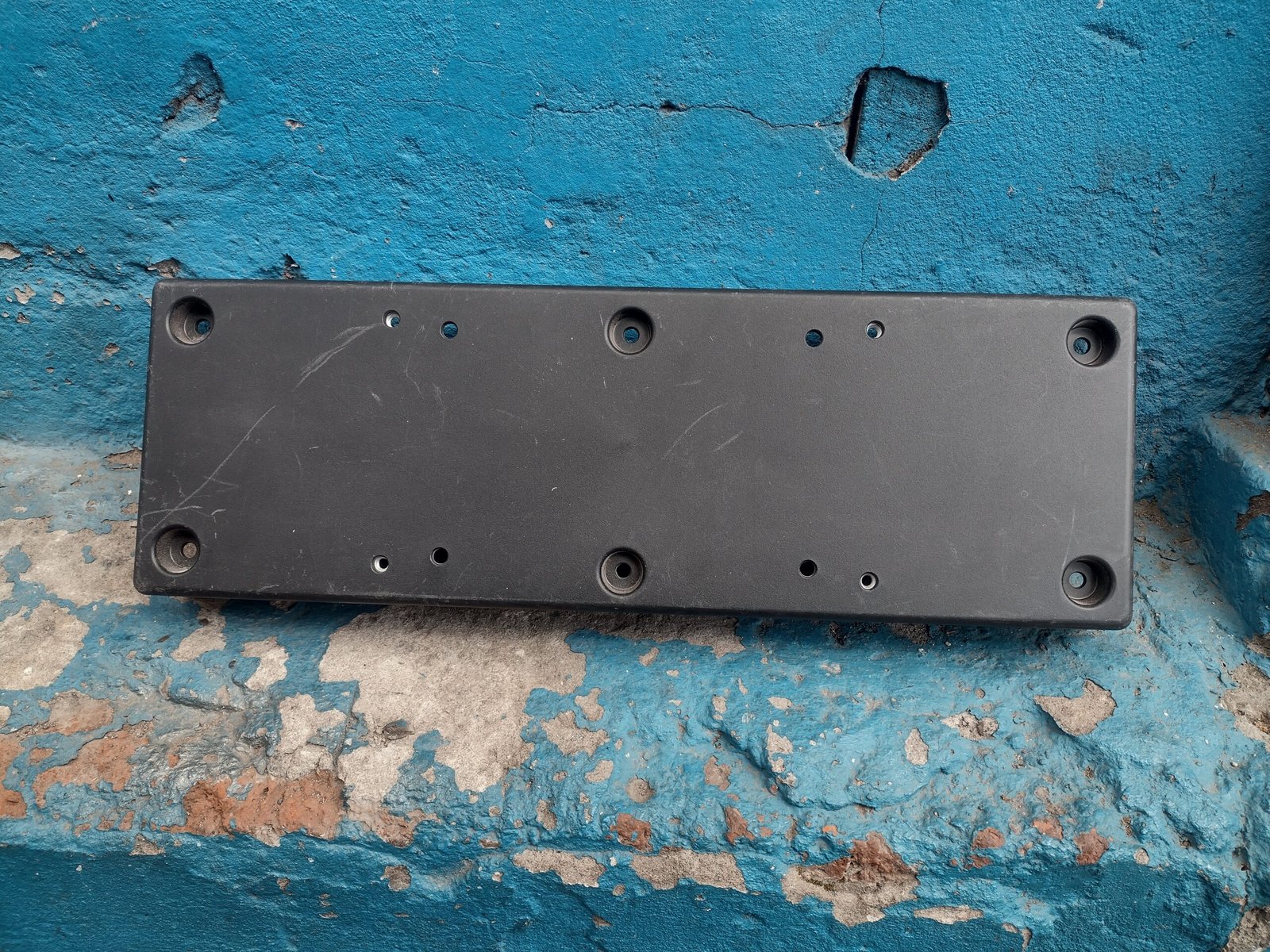 Moldura porta patente JAC JS2 2020 - 2023