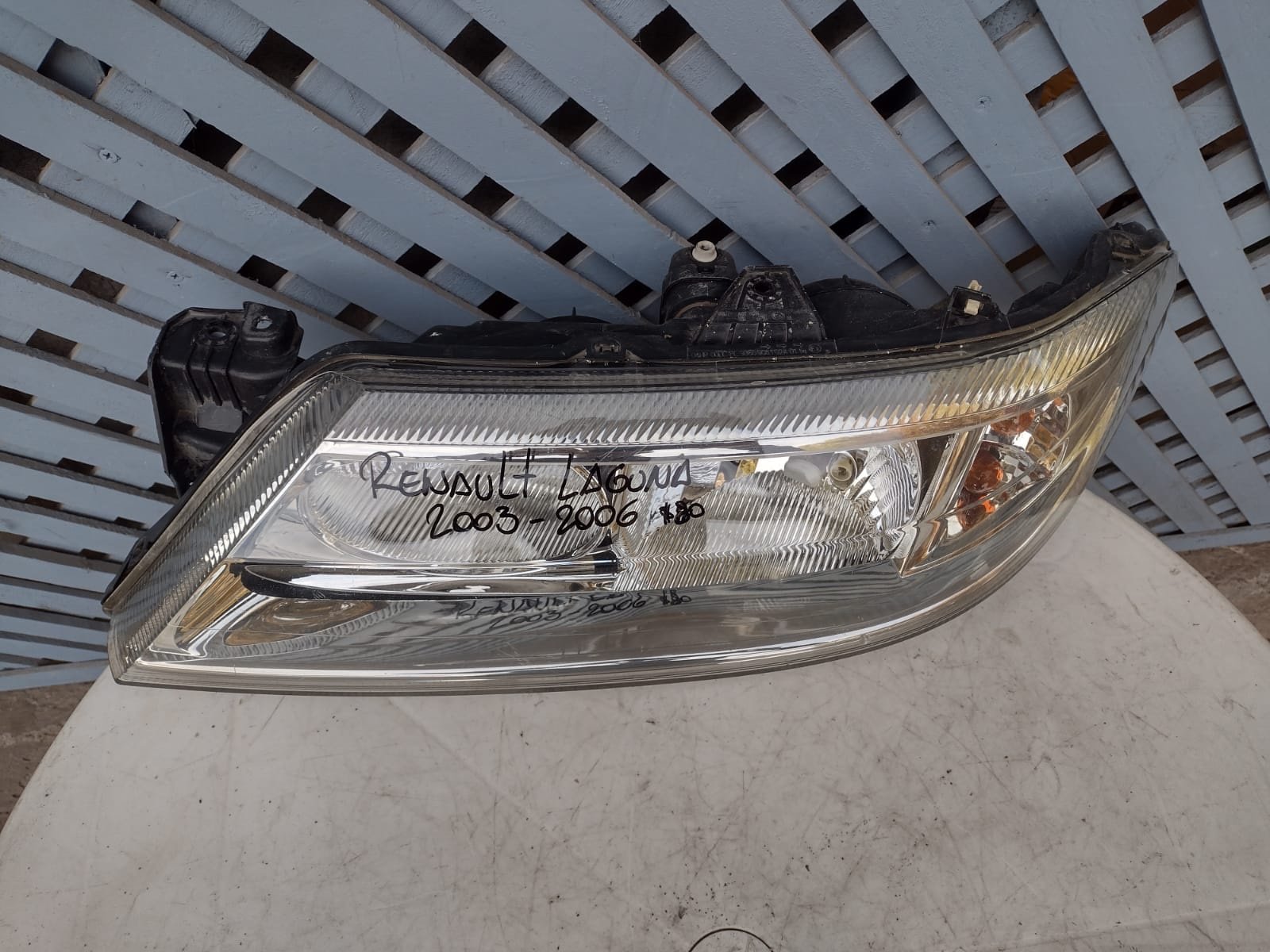 Optico izquierdo renault laguna 2003 - 2006 - Imagen 4