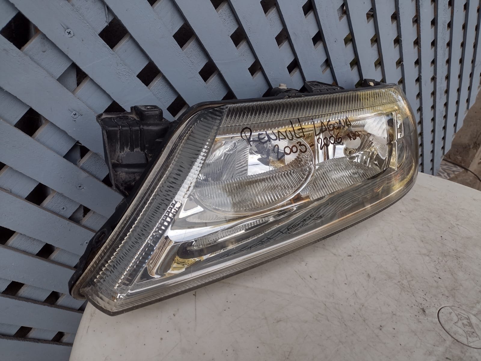 Optico izquierdo renault laguna 2003 - 2006 - Imagen 3