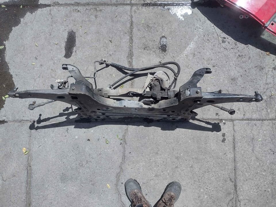 Cuna de motor Ford Focus 2006 - 2010 - Imagen 5