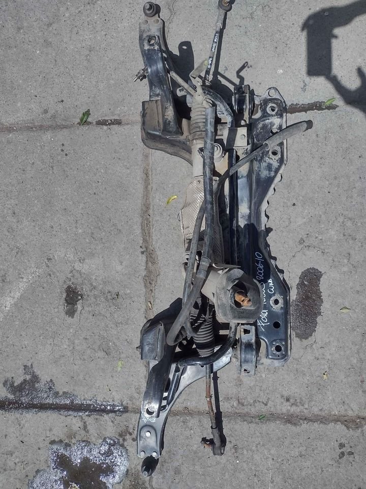 Cuna de motor Ford Focus 2006 - 2010 - Imagen 9