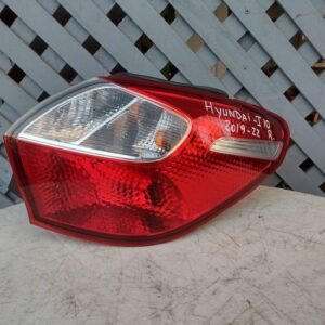 Foco trasero derecho Hyundai grand i10 2019 - 2023
