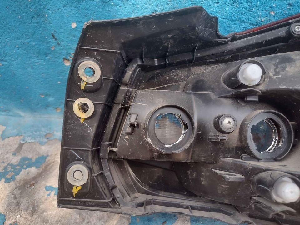 Foco trasero izquierdo Suzuki s-presso 2020 - 2024 - Imagen 6