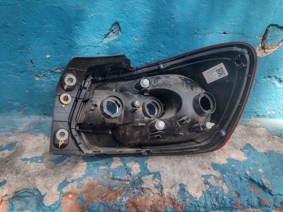 Foco trasero izquierdo Suzuki s-presso 2020 - 2024 - Imagen 8