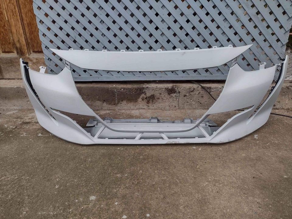 Parachoque delantero Peugeot 208 2021 - 2024