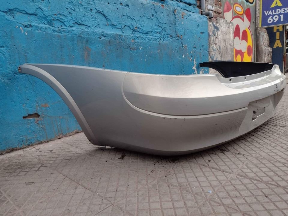 Parachoque trasero Chevrolet Corsa evolución 2003 - 2005 - Imagen 5