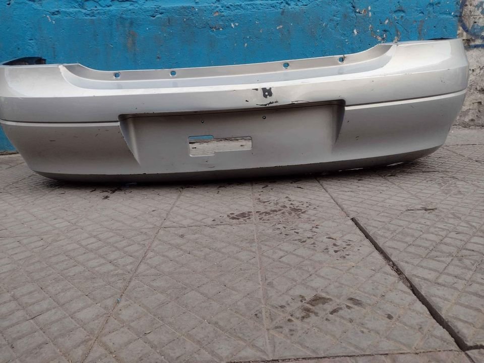 Parachoque trasero Chevrolet Corsa evolución 2003 - 2005 - Imagen 2