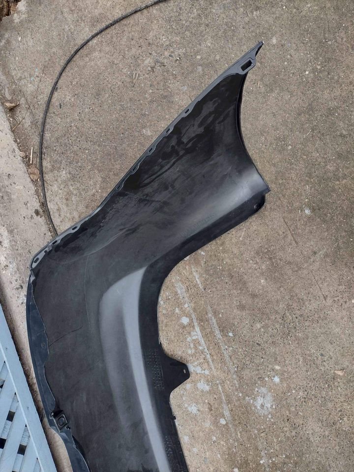 Parachoque trasero Nissan Versa 2011 - 2014 - Imagen 8