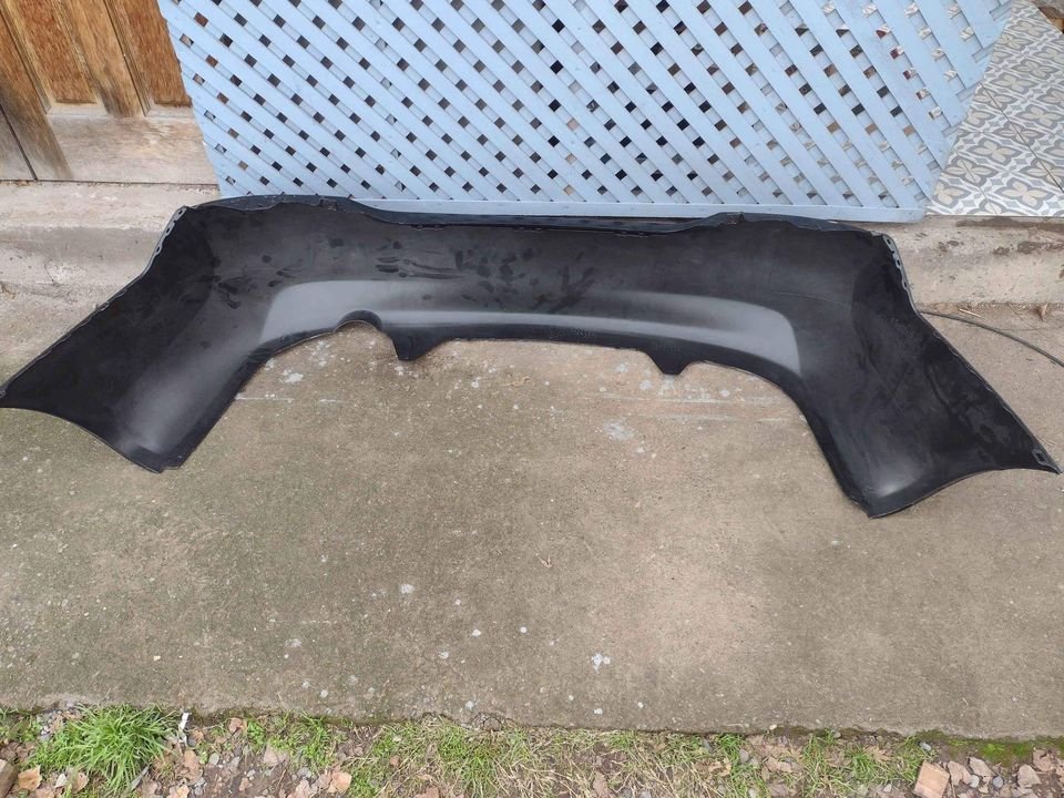 Parachoque trasero Nissan Versa 2011 - 2014 - Imagen 9