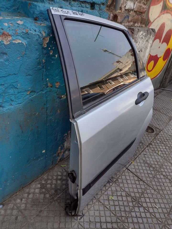 Puerta trasera izquierda Ford Focus 2006 - 2010 HB - Imagen 4
