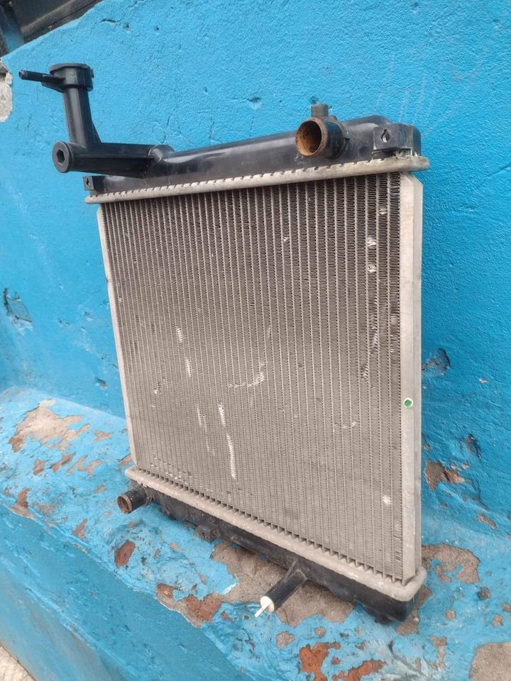 Radiador de agua Suzuki Celerio 2010 - 2014 - Imagen 3