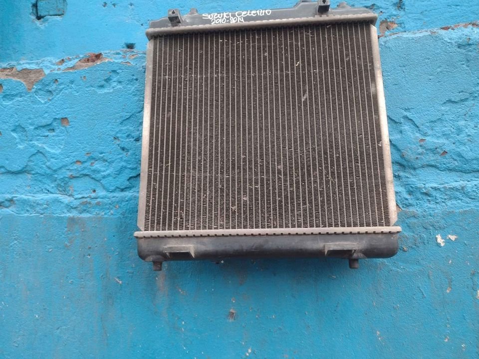 Radiador de agua Suzuki Celerio 2010 - 2014 - Imagen 7