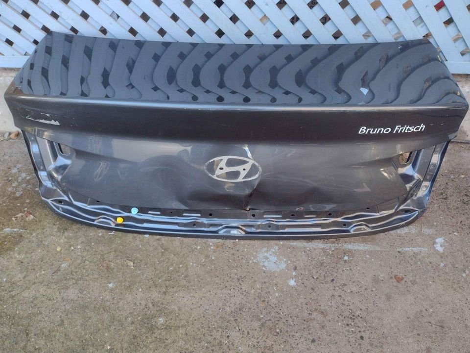 Tapa maleta Hyundai grand i10 2021 - 2023 - Imagen 2