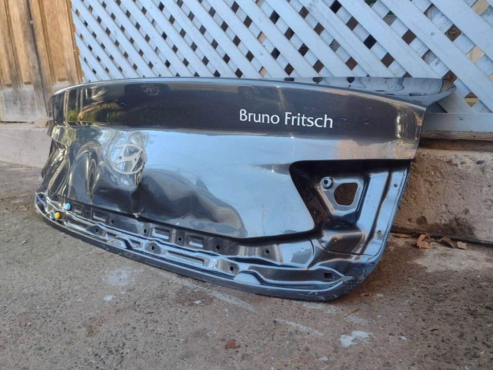 Tapa maleta Hyundai grand i10 2021 - 2023 - Imagen 4