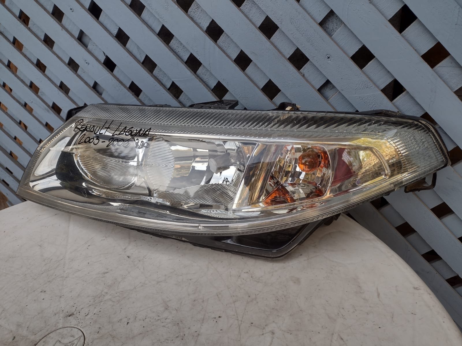 Optico izquierdo renault laguna 2003 - 2006 - Imagen 2
