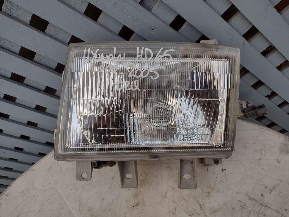 Óptico izquierdo Hyundai HD 65 1999 - 2006