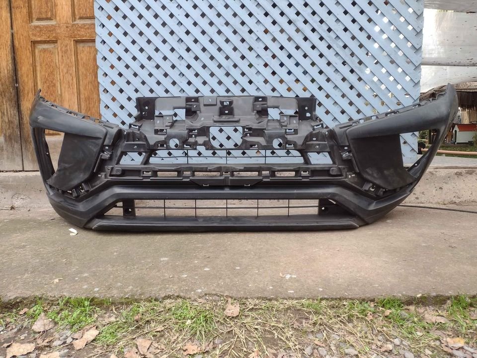 Parachoque delantero Mitsubishi eclipse cross 2018 - 2020