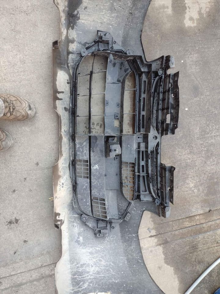 Parachoque delantero Suzuki Alto 800 2013 - 2018 - Imagen 10