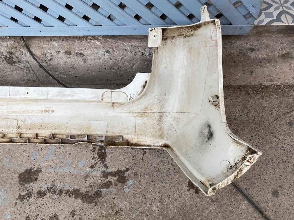 Parachoque trasero Chevrolet n300 2012 - 2019 - Imagen 6