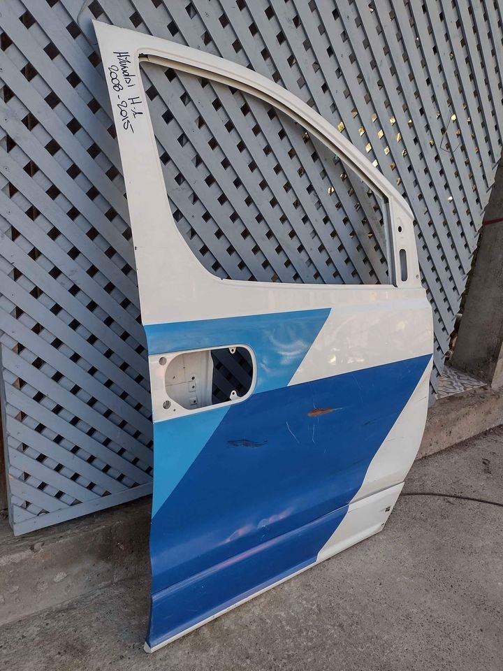 Puerta delantera derecha Hyundai H1 2008 - 2015 - Imagen 2