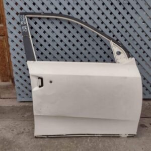 Puerta delantera derecha Mahindra xuv500 2013 - 2019