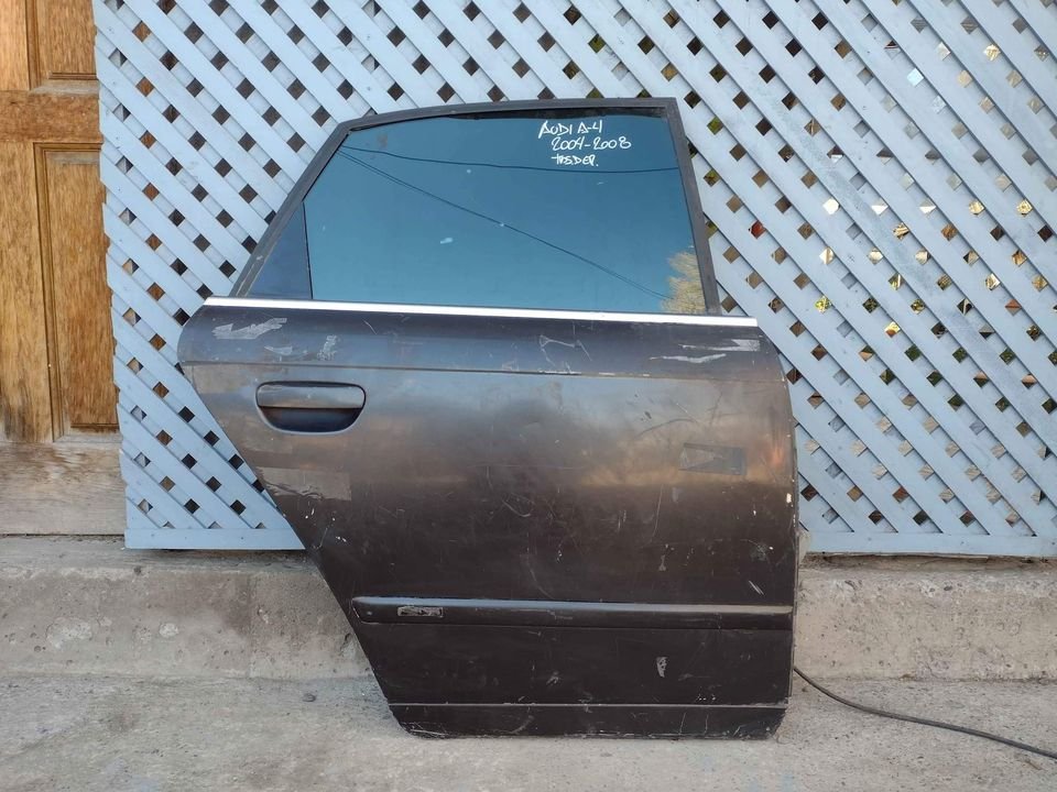 Puerta trasera derecha Audi A4 2004 - 2008