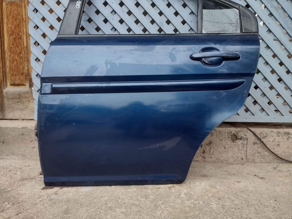 Puerta trasera izquierda Hyundai accent 2007 - 2010 - Imagen 2