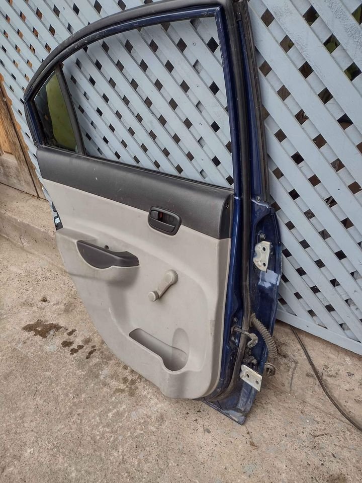Puerta trasera izquierda Hyundai accent 2007 - 2010 - Imagen 5