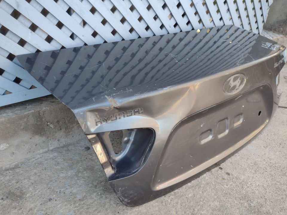Tapa maleta Hyundai Elantra 2007 - 2010 - Imagen 2