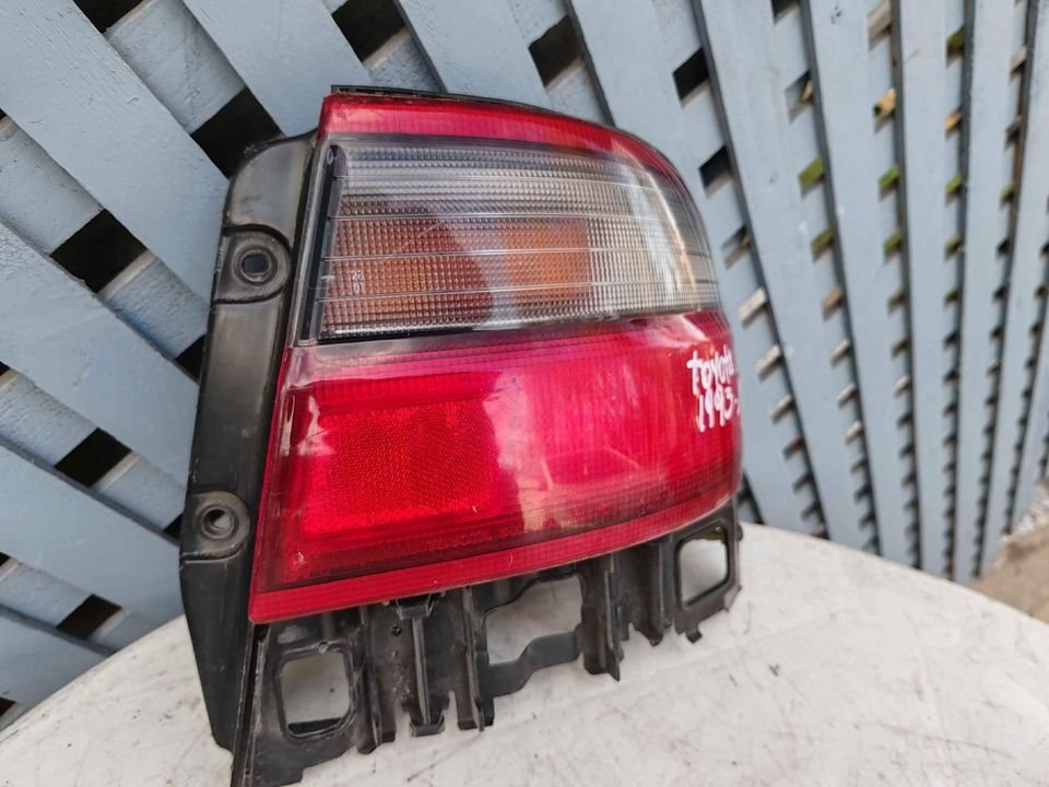 Foco trasero derecho Toyota Corona 1993 - 1997 - Imagen 3
