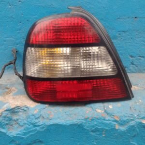 Foco izquierdo Daewoo Leganza 1998 - 2004