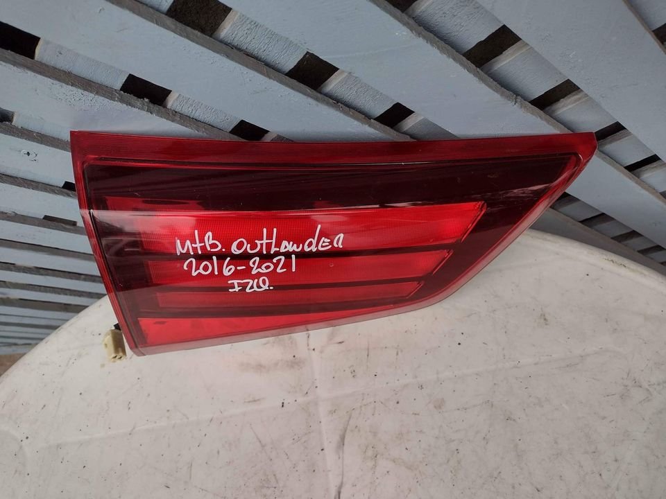 Foco trasero izquierdo Mitsubishi outlander 2016 - 2021 - Imagen 4