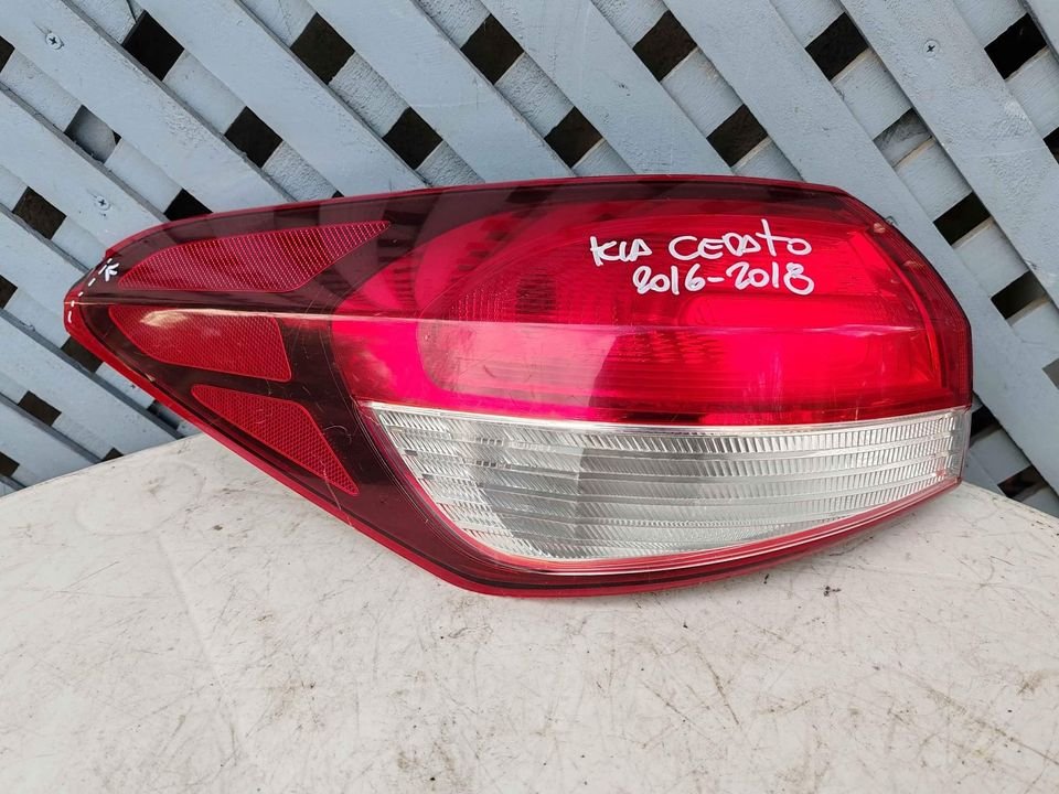 Foco trasero izquierdo kia cerato 2016 - 2018