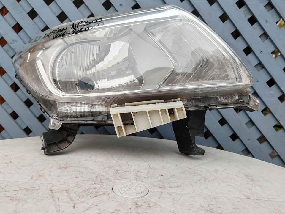 Óptico derecho Nissan np300 2016 - 2020 - Imagen 6