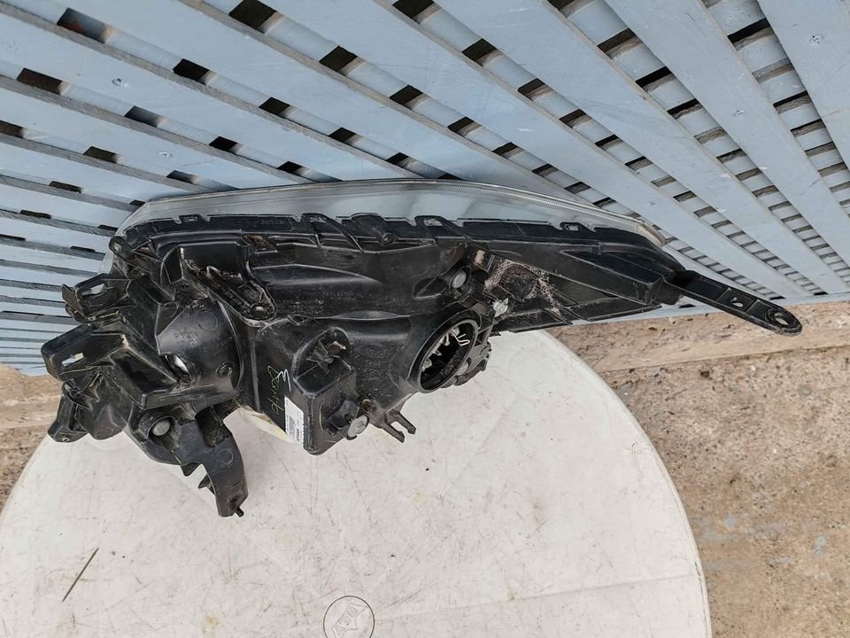 Óptico derecho Nissan np300 2016 - 2020 - Imagen 9