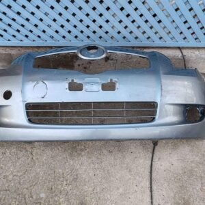 Parachoque delantero toyota Yaris Sport 2006 - 2008