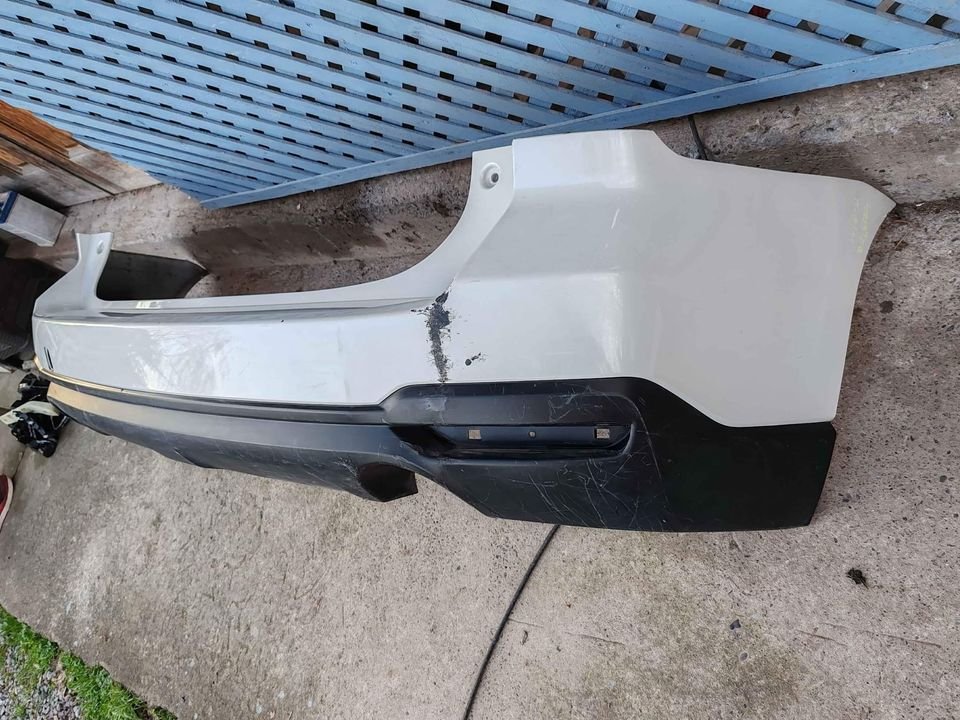 Parachoque trasero subaru Forester 2015 - 2018 - Imagen 4