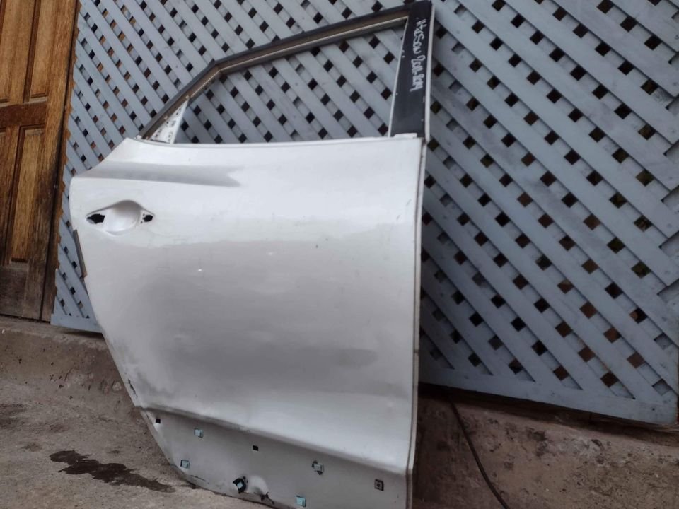 Puerta trasera derecha Hyundai Tucson 2011 - 2014 - Imagen 2