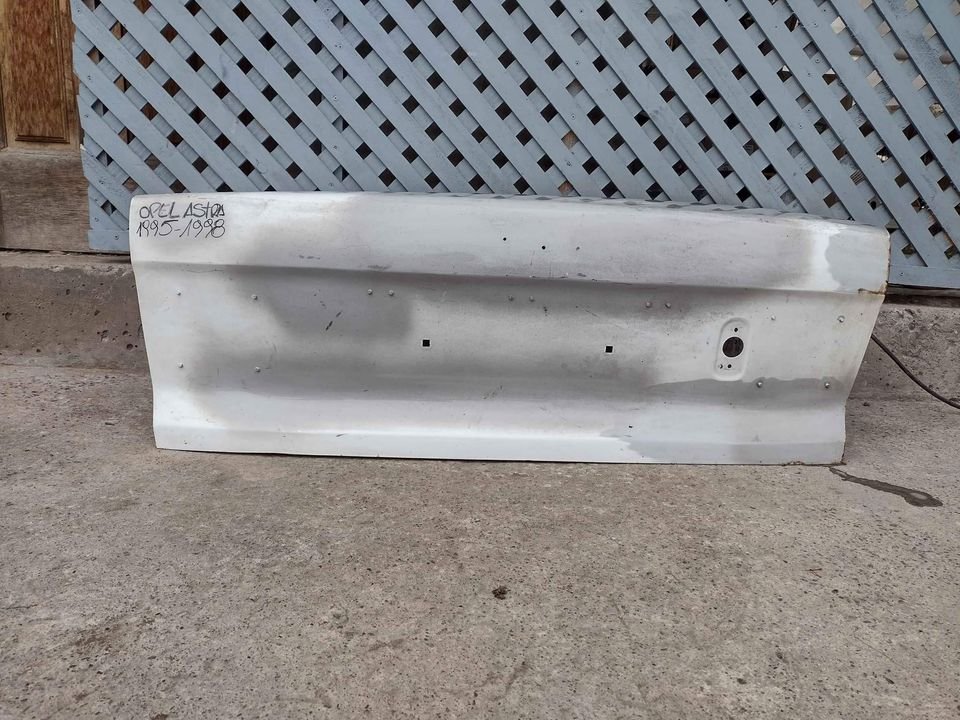 Tapa maleta Opel Astra 1995 - 1998