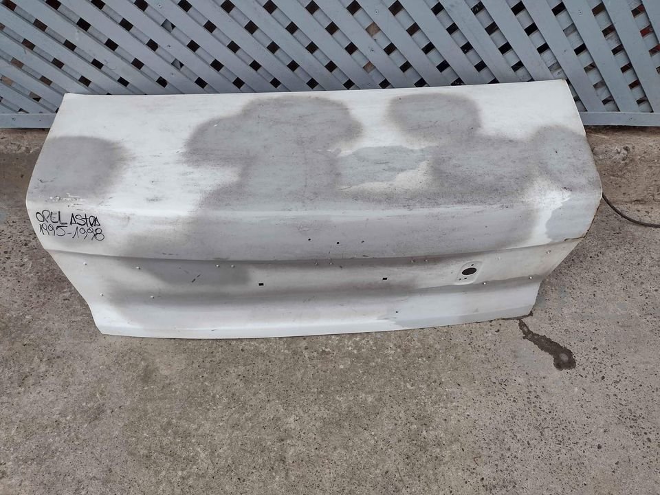 Tapa maleta Opel Astra 1995 - 1998 - Imagen 2