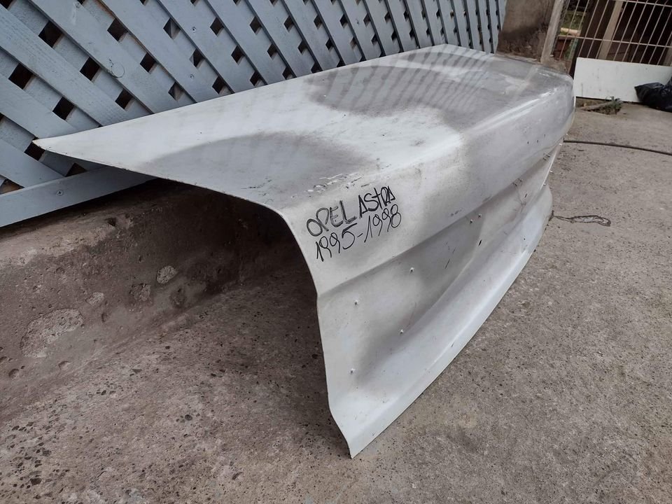 Tapa maleta Opel Astra 1995 - 1998 - Imagen 3