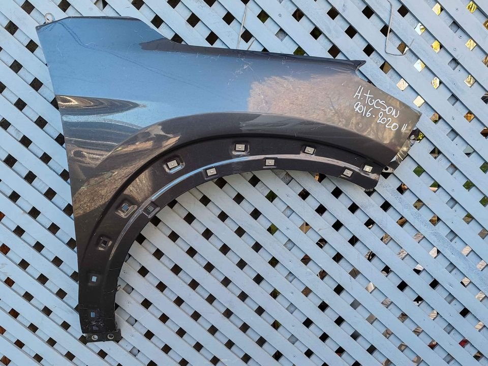Tapabarro derecho hyundai tucson. 2016 - 2020