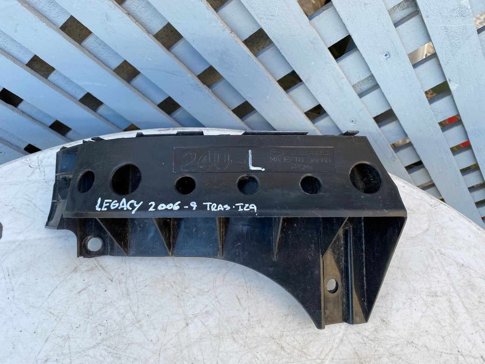 Mensula trasera izquierda Subaru Legacy 2006 - 2009