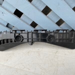 Mensula trasera derecha Toyota Auris 2006 - 2012
